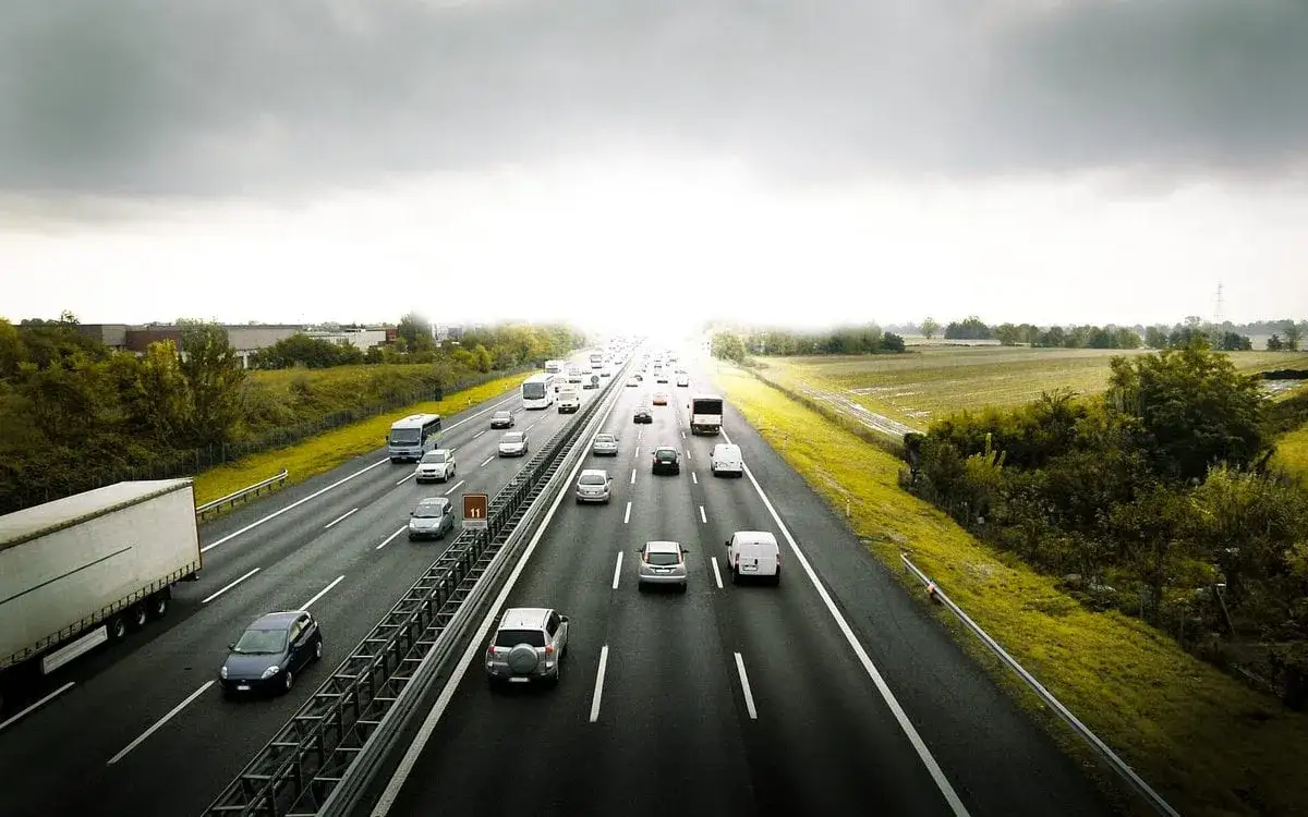Zdjęcie Ile na autostradzie w Czechach? Prędkości, przepisy i kary za przekroczenie