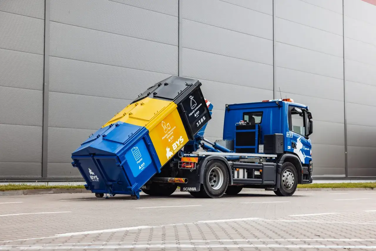 System wywozu śmieci w Warszawie