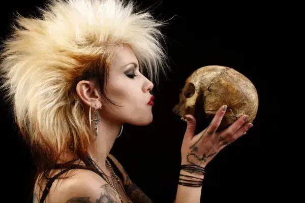 historia agrafki w subkulturze punk