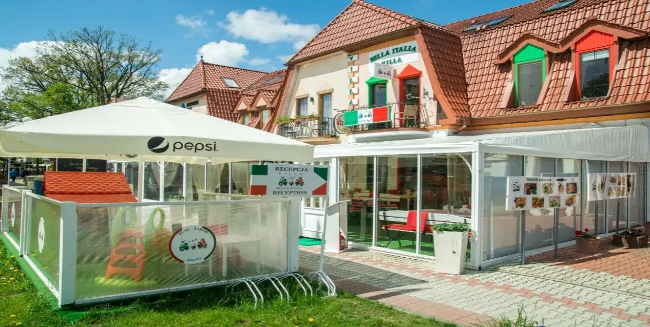 r&oacute;żne typy restauracji Mikołajki