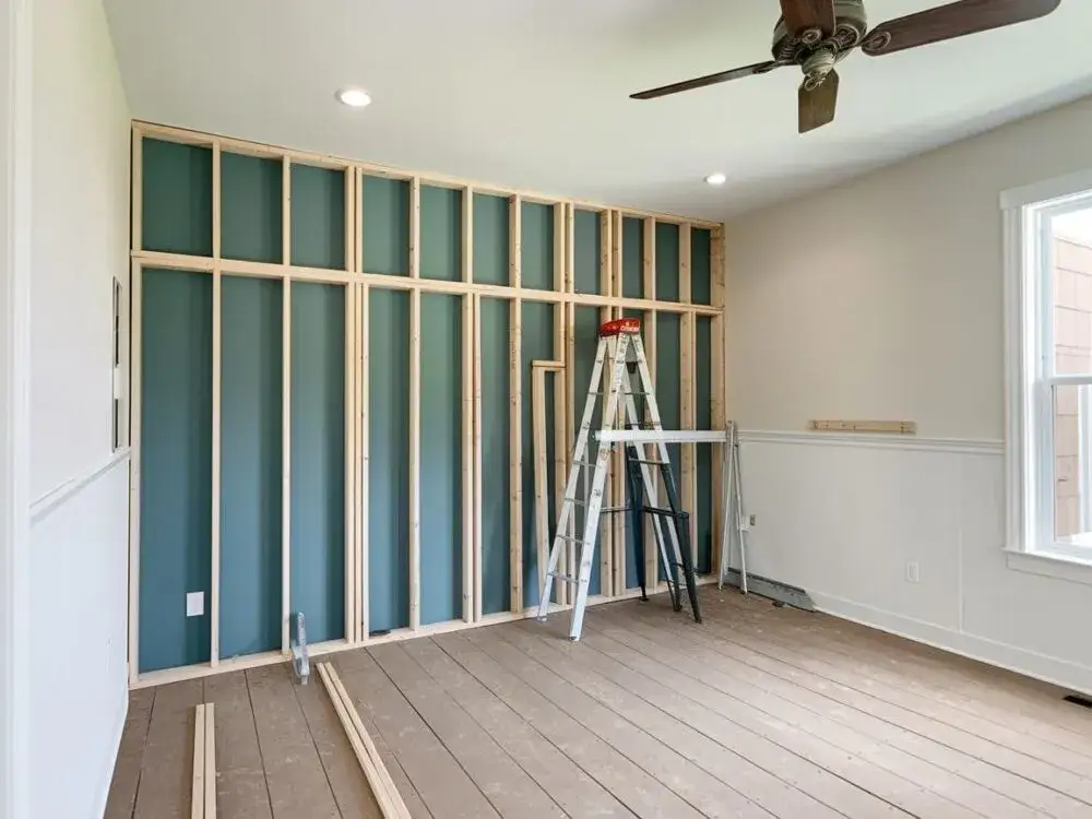 DIY stelaż ścianka zdjęcia rurki PCV drewno