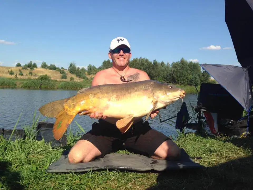 zdjęcia domk&oacute;w letniskowych łowisko Grodzisko