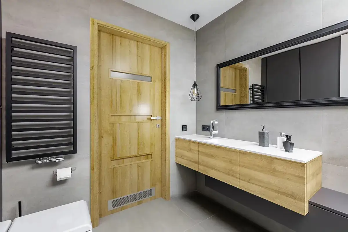 drzwi łazienkowe bezpieczeństwo normy budowlane