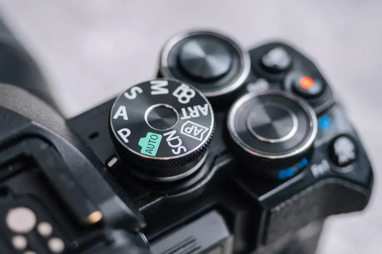 Zdjęcie Jak ustawić aparat cyfrowy Sony, aby uzyskać najlepsze zdjęcia i efekty