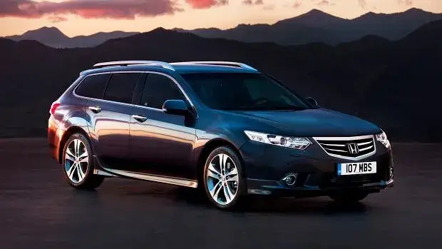 rodzinne kombi i sedany do 25 tysięcy złotych