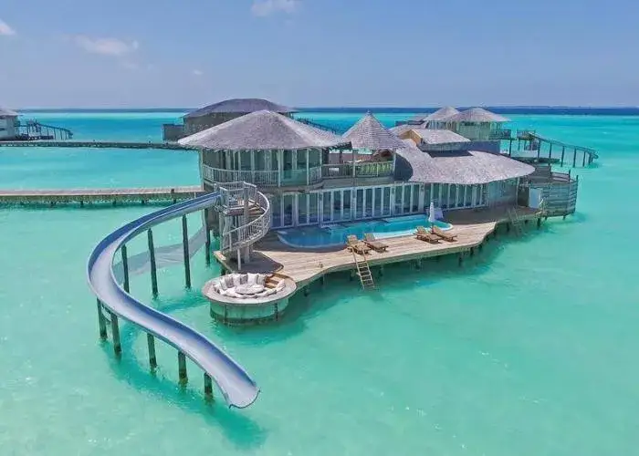 Malediwy luksusowy resort na wyspie