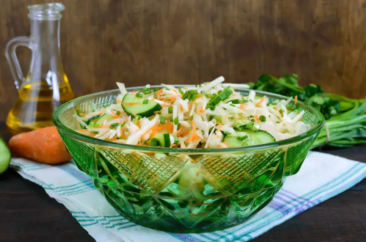 Składniki do dietetycznej sur&oacute;wki z kapusty pekińskiej