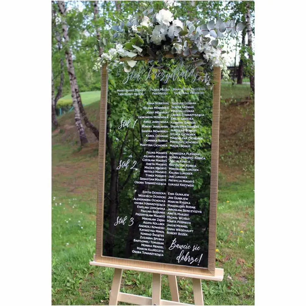 Zdjęcie Jak zrobić plan stołów na lustrze - proste kroki i pomysły na dekoracje