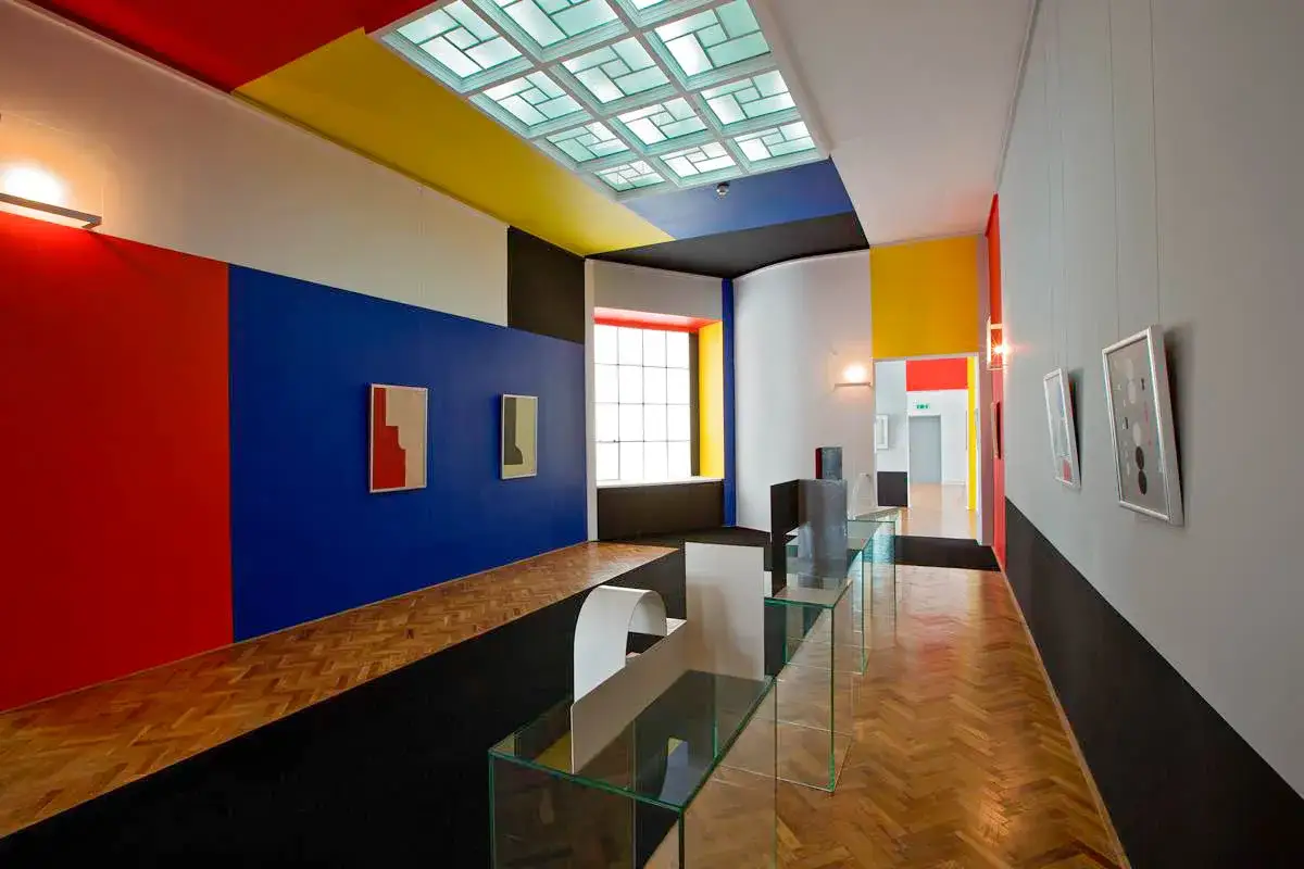 Muzeum Sztuki w Łodzi Sala Neoplastyczna Strzemińskiego