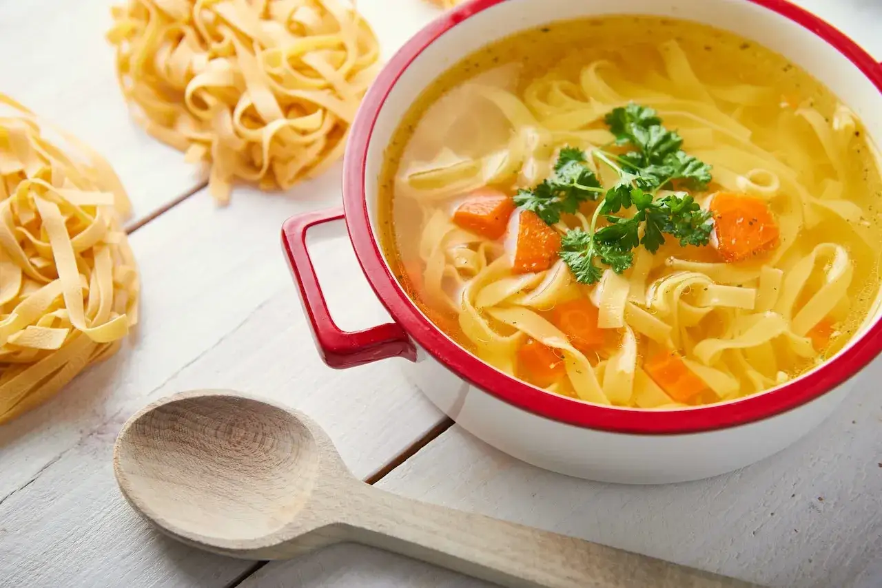 gotowanie rosołu z mrożonego mięsa krok po kroku