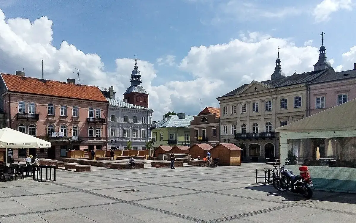 Piotrków Trybunalski Stare Miasto rynek kamieniczki