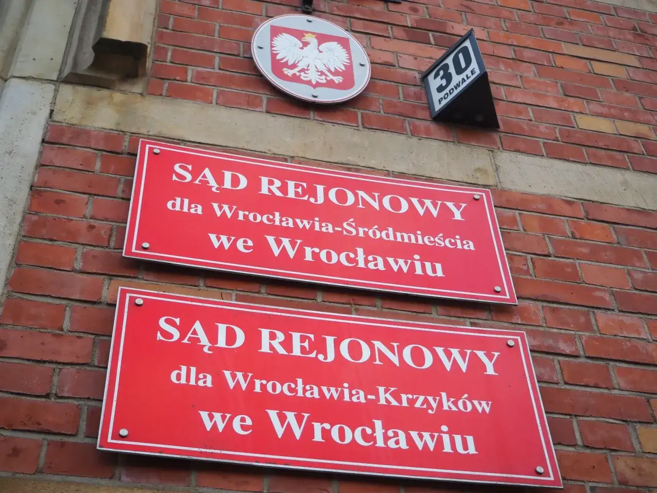 Sąd Rejonowy dla Wrocławia-Śr&oacute;dmieścia Podwale 30