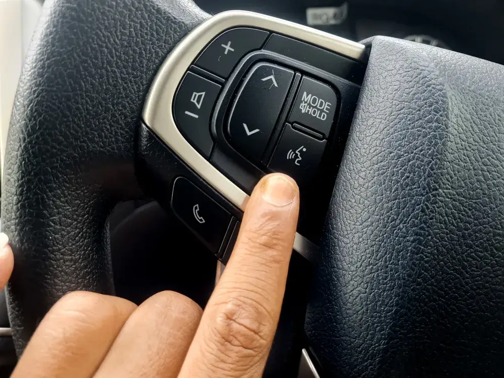 Mitsubishi ASX steering wheel voice control button