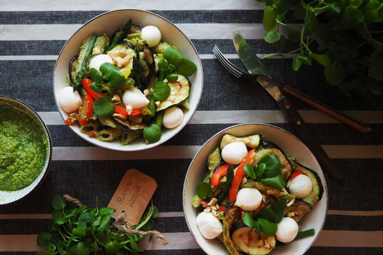 ciemne pesto czy jest jadalne