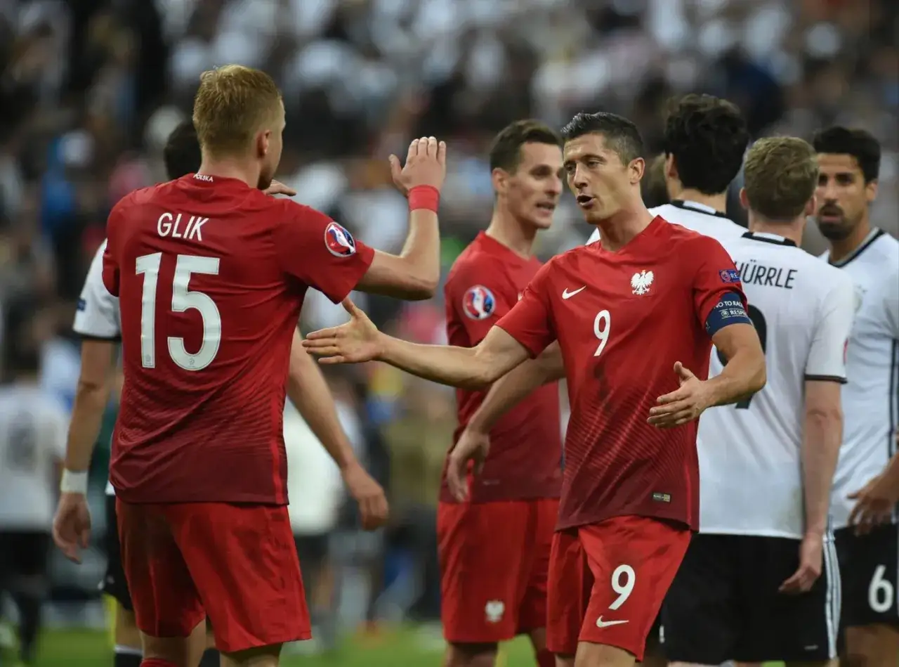 Polska Szwajcaria bilans mecz&oacute;w infografika