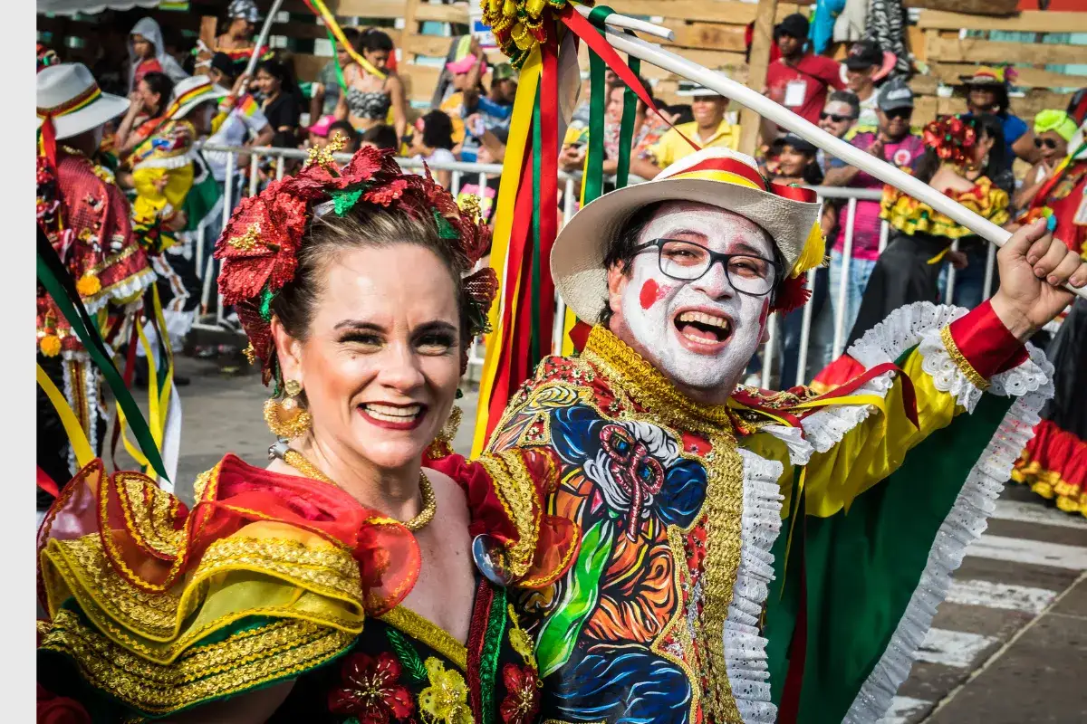 Weiberfastnacht obcinanie krawat&oacute;w