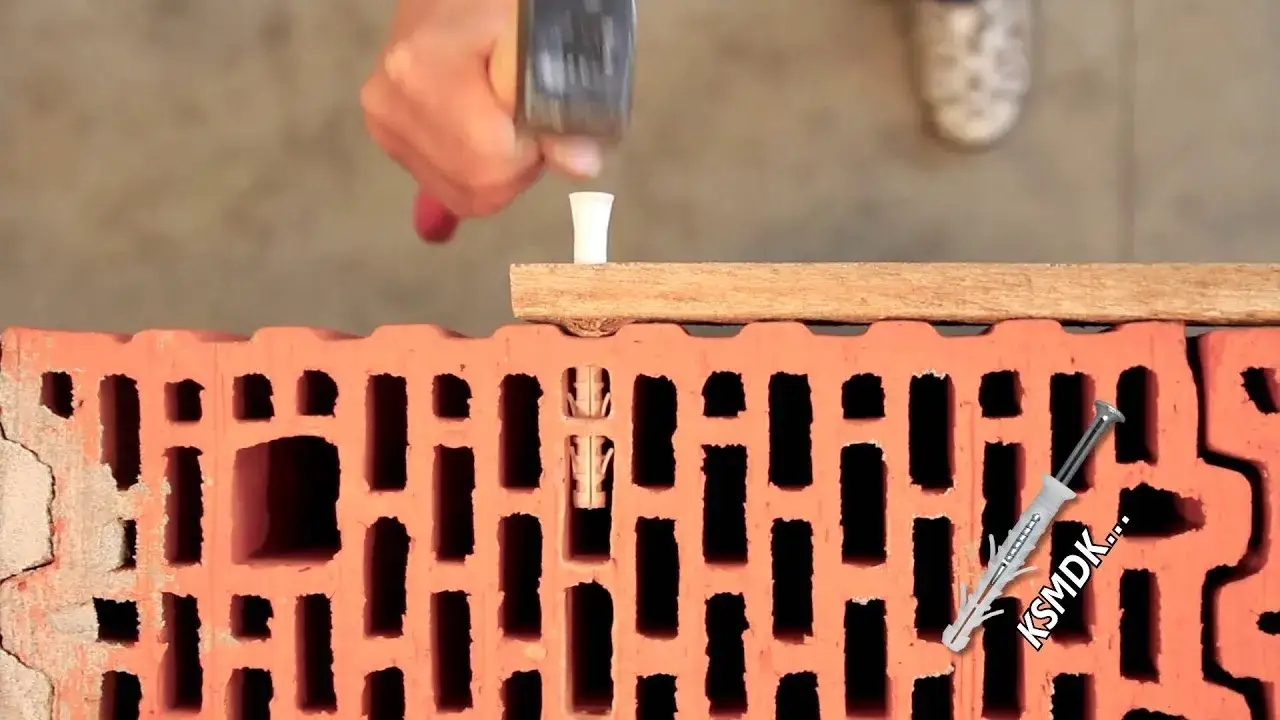 Zdjęcie Jak używać kołków szybkiego montażu, aby uniknąć błędów w instalacji