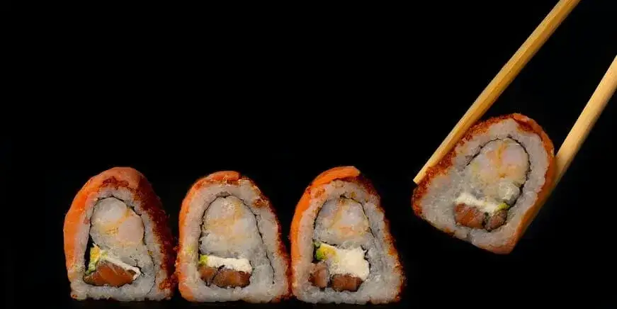 Zdjęcie Jak układać sushi: proste kroki, by uniknąć typowych błędów