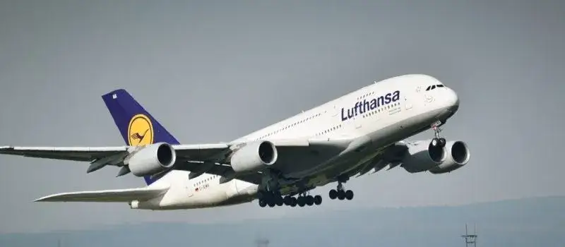 Zdjęcie Ile alkoholu można przewieźć samolotem do Turcji? Uniknij problemów!