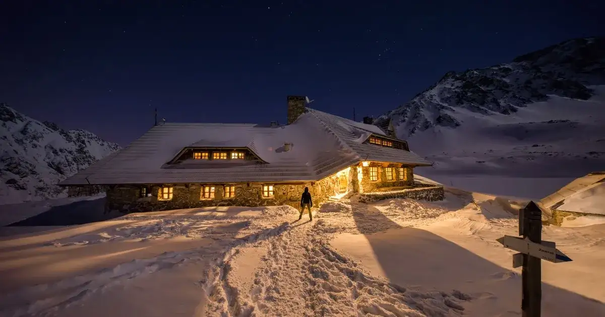 Zdjęcie Czy schronisko może odmówić noclegu? Poznaj swoje prawa i zasady