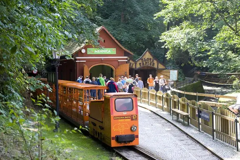 Zdjęcie Gdzie w góry z 2-letnim dzieckiem? Bezpieczne i rodzinne miejsca na wycieczkę