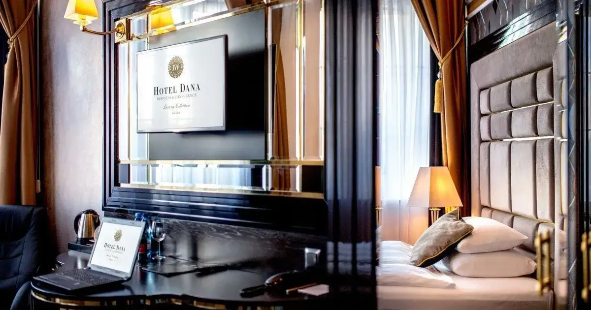 Zdjęcie Czy w hotelu można przyjmować gości? Zasady i odpowiedzialność odwiedzin