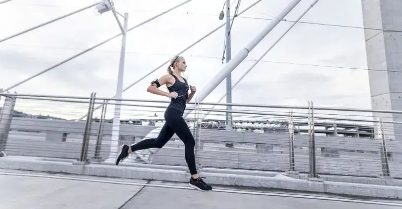 Zdjęcie Jaki drop do biegania po asfalcie? Wybierz najlepsze buty dla siebie
