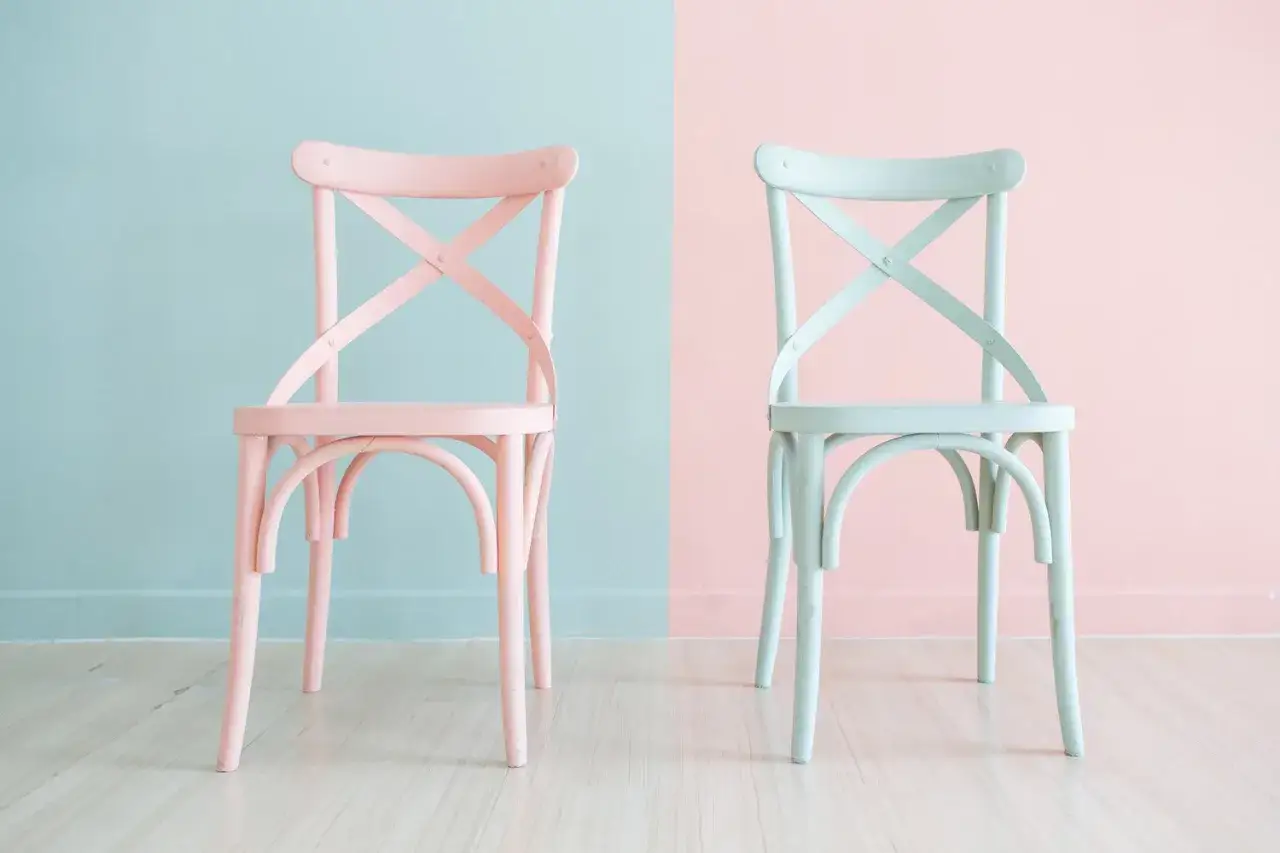 Zdjęcie Jak połączyć dwa kolory na jednej ścianie i uniknąć błędów malarskich