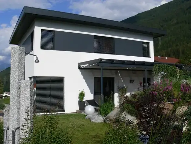 Zdjęcie Jak optycznie powiększyć okna na elewacji bez drogich remontów