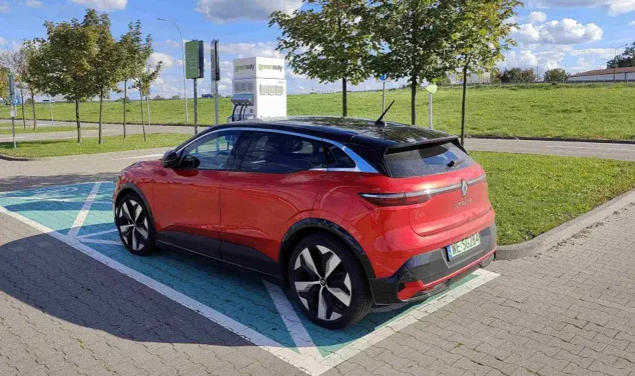 Zdjęcie Jakie gniazdo do ładowania samochodu elektrycznego jest najlepsze?