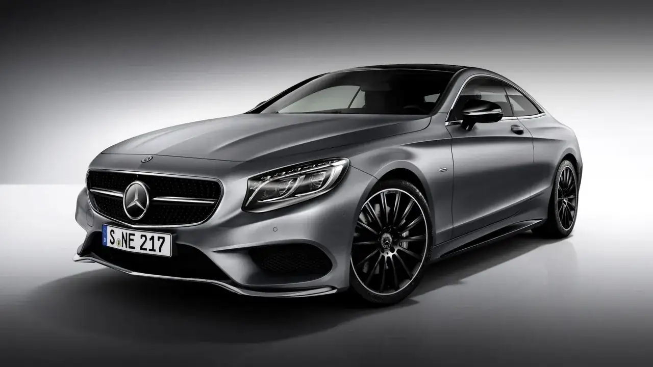 Zdjęcie Mercedes-Benz W222 S-Class: Niezapomniane doświadczenia i cechy