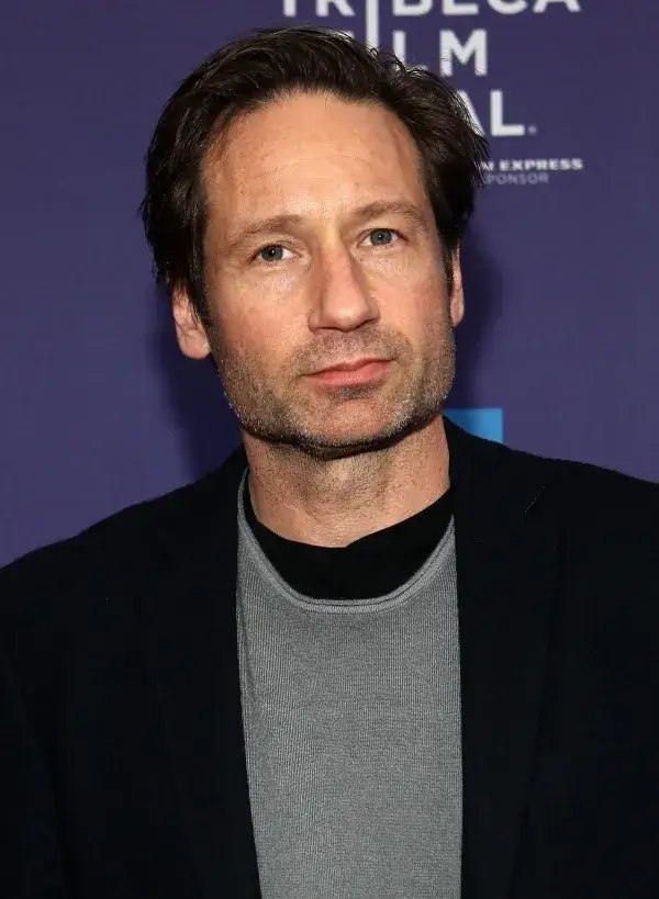 Zdjęcie David Duchovny: Fascynująca biografia i największe role aktora