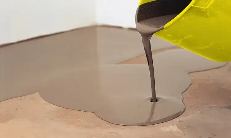 Zdjęcie Gotowa Wylewka Samopoziomująca: jakie właściwości i montaż oferuje ten produkt?
