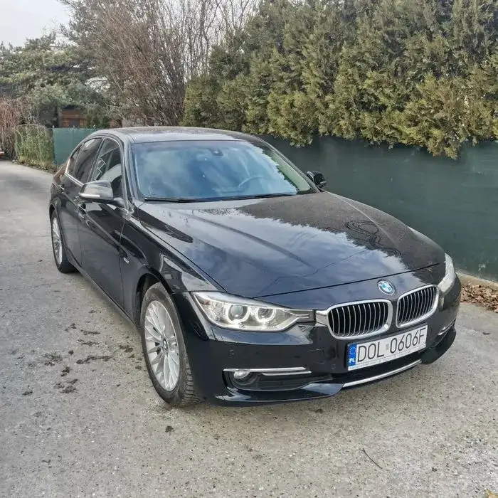 Zdjęcie BMW 320d xDrive - poznaj szczegóły, które mogą cię zaskoczyć