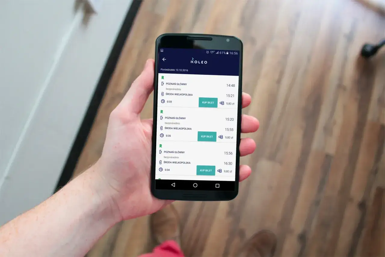 aplikacja KOLEO na smartfonie