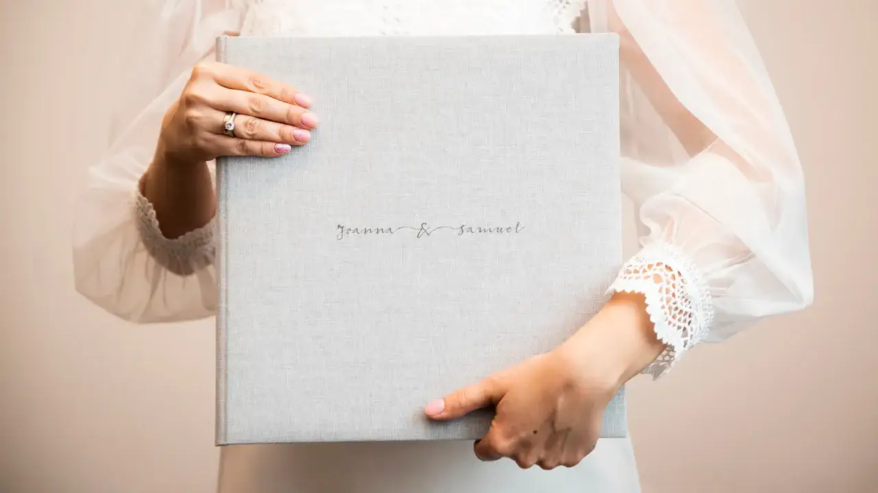 elegancki album ślubny, fotoksiążka z sesji ślubnej