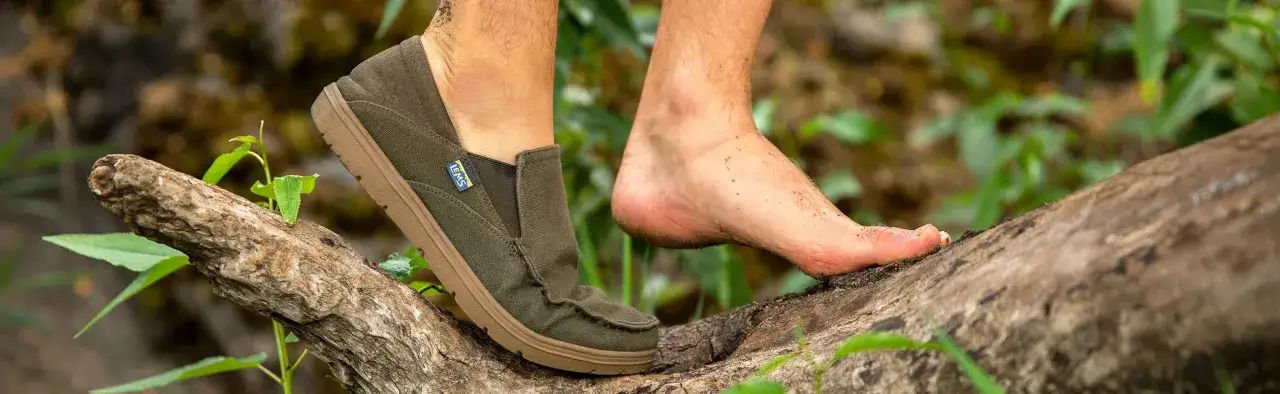 porównanie lądowania na pięcie i przodostopiu