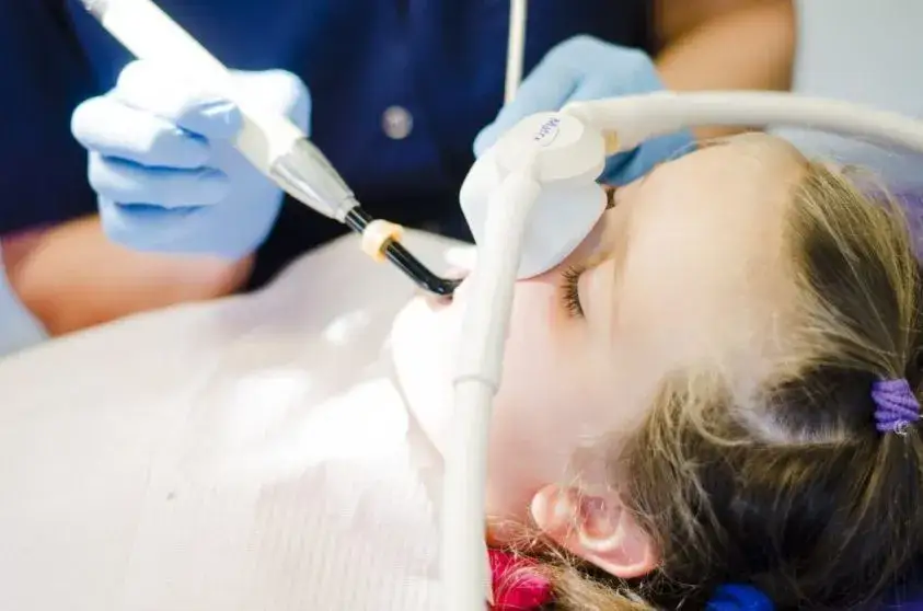 pacjent sedacja wziewna gaz rozweselający