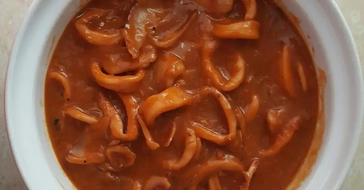 Zdjęcie Calamares en salsa americana Thermomix: receta fácil y deliciosa