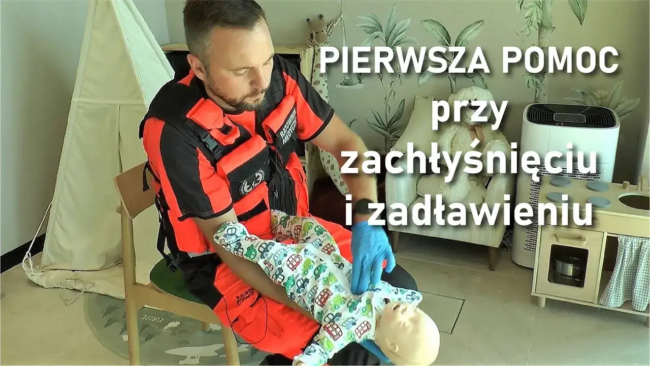 pierwsza pomoc zadławienie niemowlę instrukcja