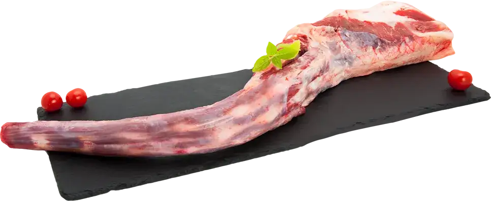 świeże ogony wołowe u rzeźnika