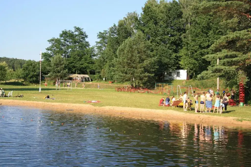 Ośrodek Leśne Ustronie Jezioro Dębno plaża