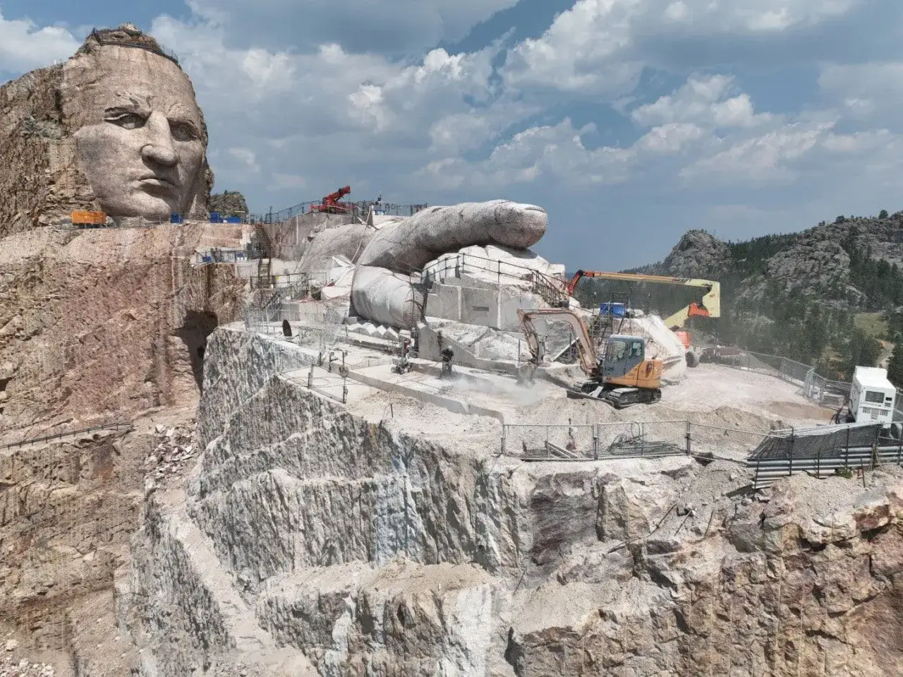 Crazy Horse Memorial planowane wymiary wizualizacja