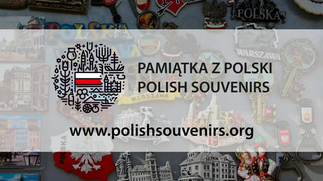 Kolekcja pamiątek z Polski: magnesy, breloczki i ozdoby z motywami miast i symboli narodowych. Idealne na wspomnienia z wakacji.