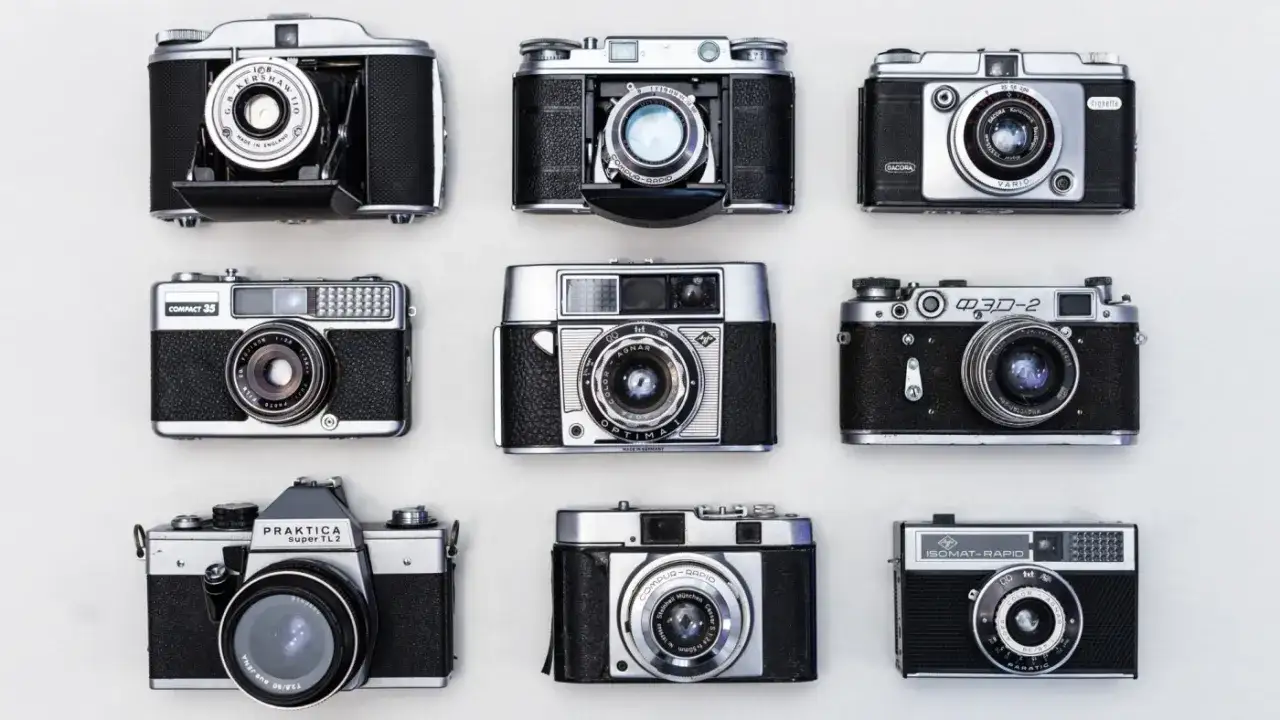Różne typy aparatów fotograficznych dla początkujących