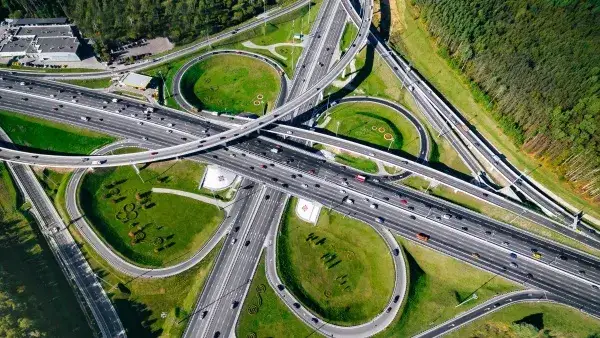 Zdjęcie Jakie jest ograniczenie na autostradzie w Polsce? Sprawdź, zanim wyruszysz