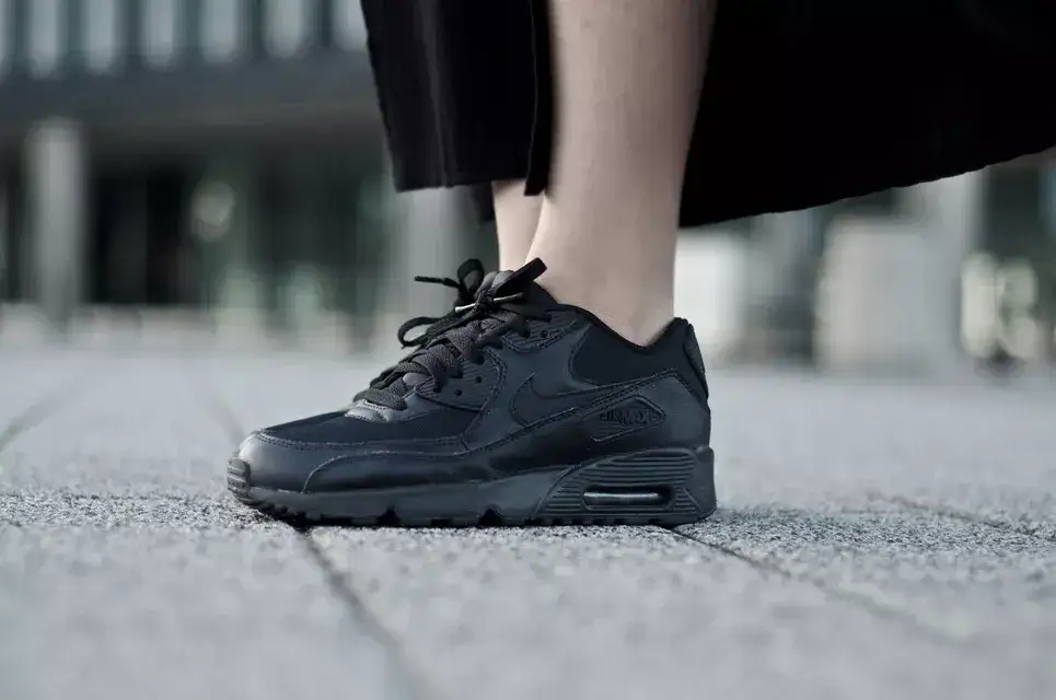 Zdjęcie Modne buty Nike, które musisz mieć - trendy na wiosnę i lato