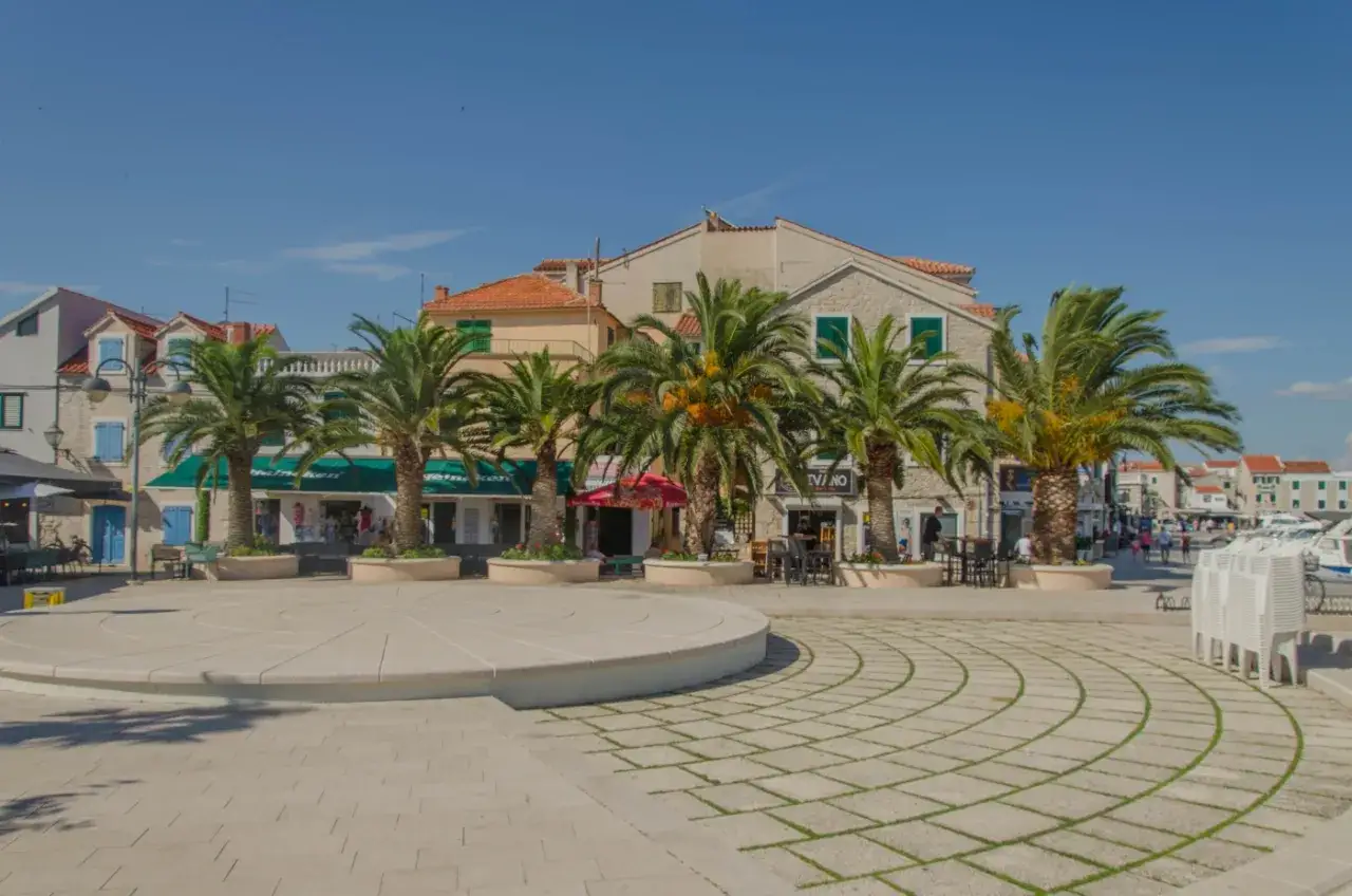 Zdjęcie Najlepsze atrakcje w Vodicach, które musisz zobaczyć podczas wizyty