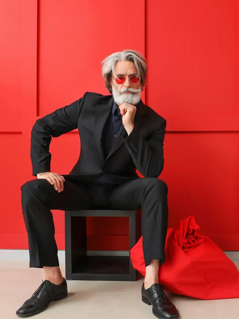 Zdjęcie Modne stylizacje na święta dla mężczyzn. Unikaj wpadek i bądź elegancki!