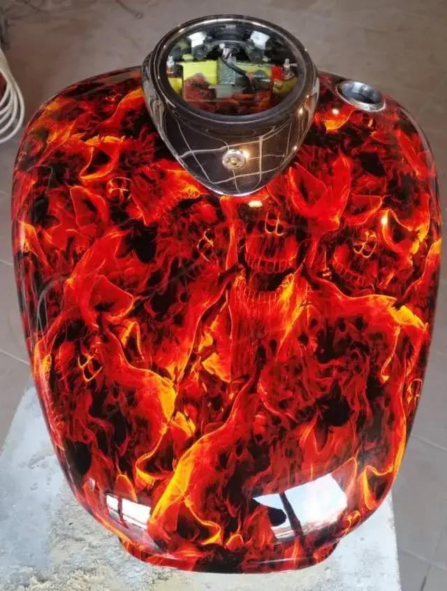 Zdjęcie Jakie farby do hydrografiki? Najlepsze wybory i ich właściwości